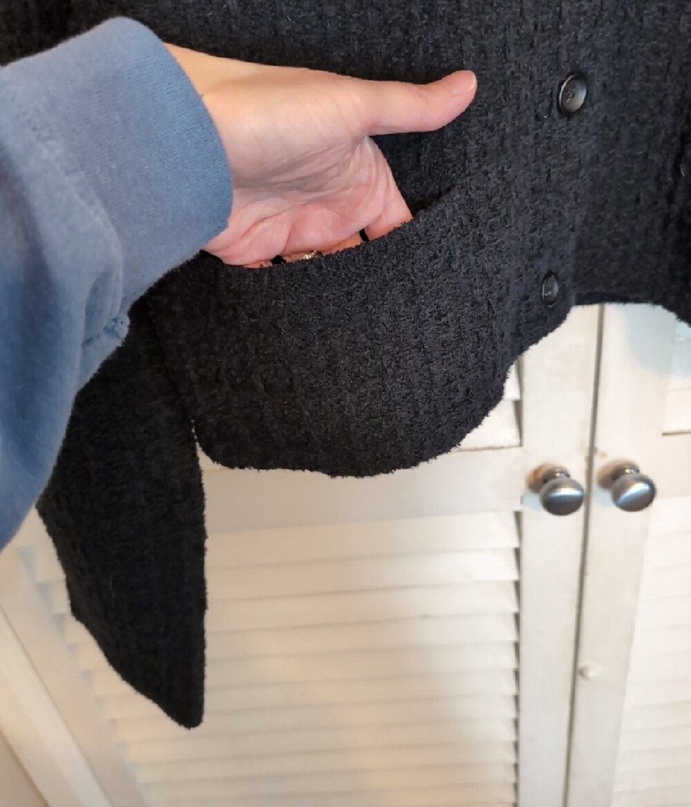 UNIQLO Womens Black Textured Button-Front Cardigan Jacket - Picture 4 of 9